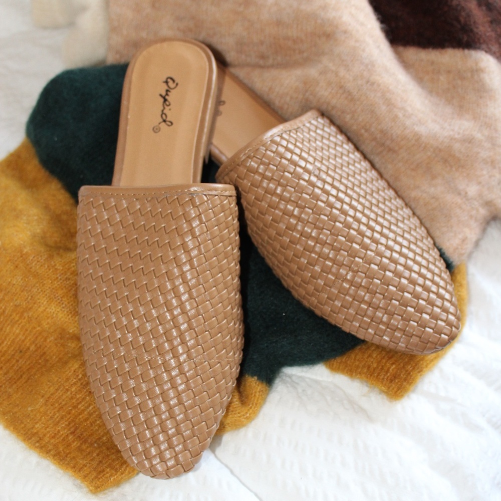 🚨LAST PAIR//The Clementine// Chestnut woven Flat - Picture 6 of 7